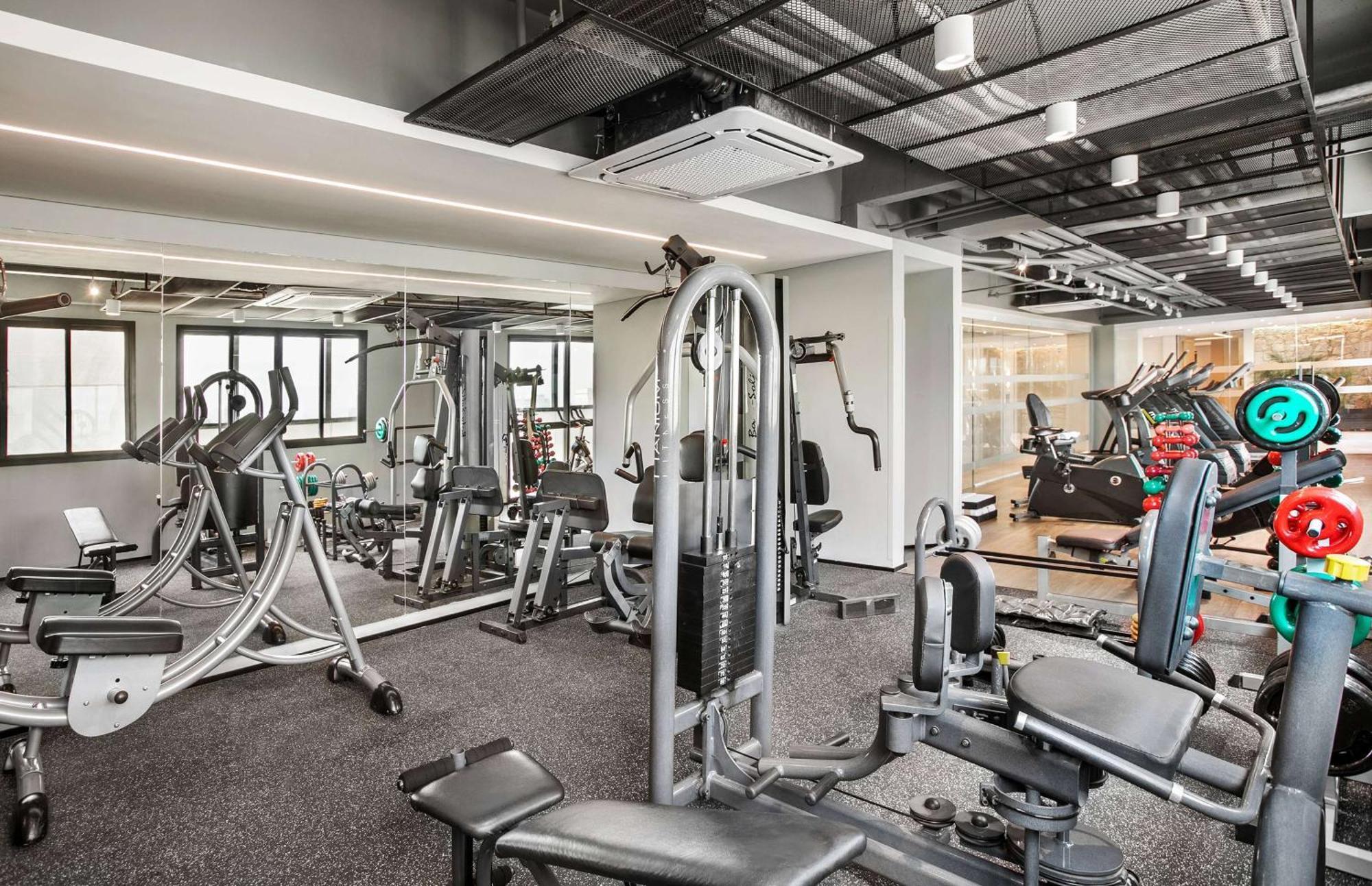Готель Melia Jardim Europa Сан-Паулу Екстер'єр фото The gym at the 1000m² sports and wellness centre