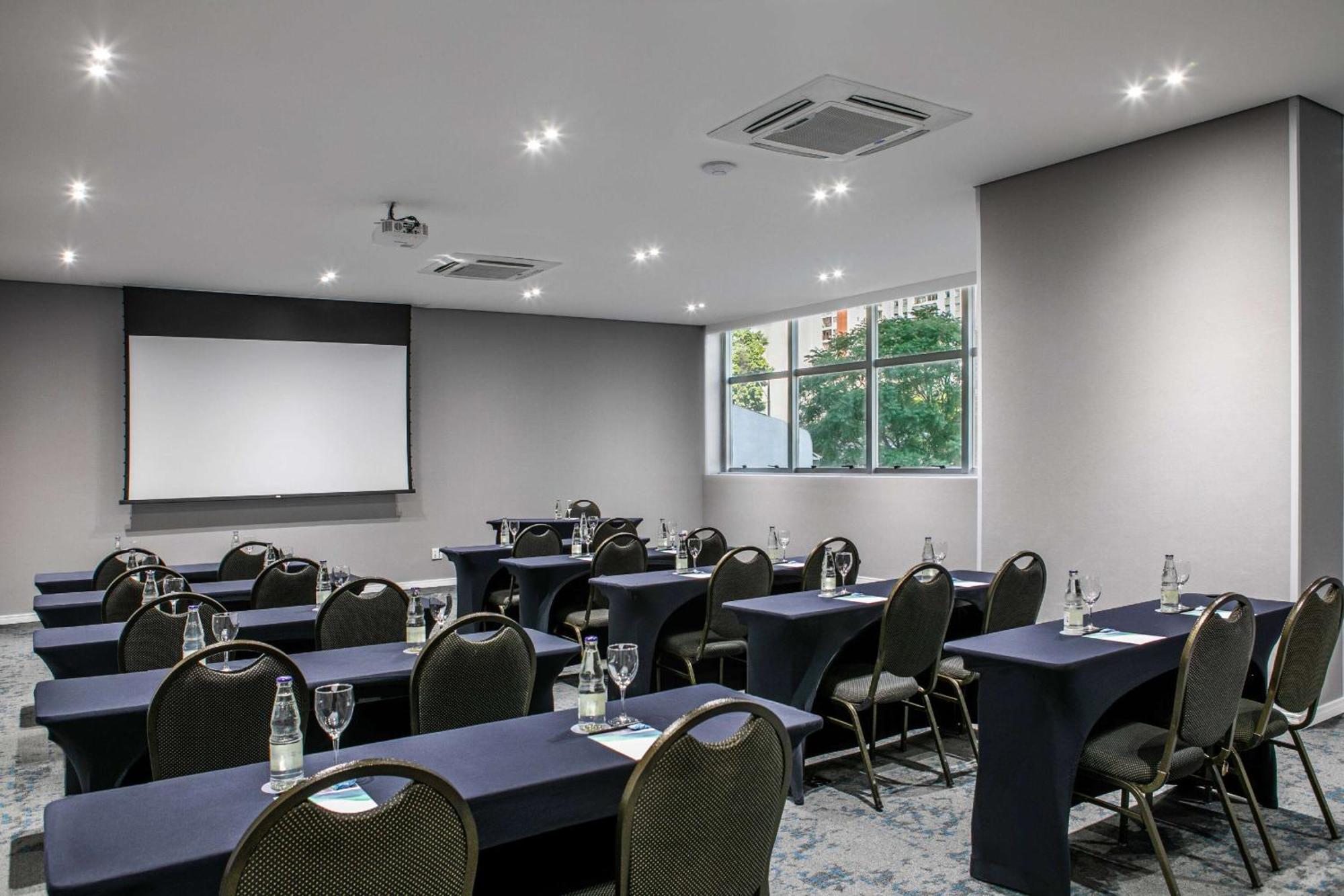 Готель Melia Jardim Europa Сан-Паулу Екстер'єр фото Meeting room at the hotel